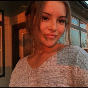 Meet your Posher, Olivia